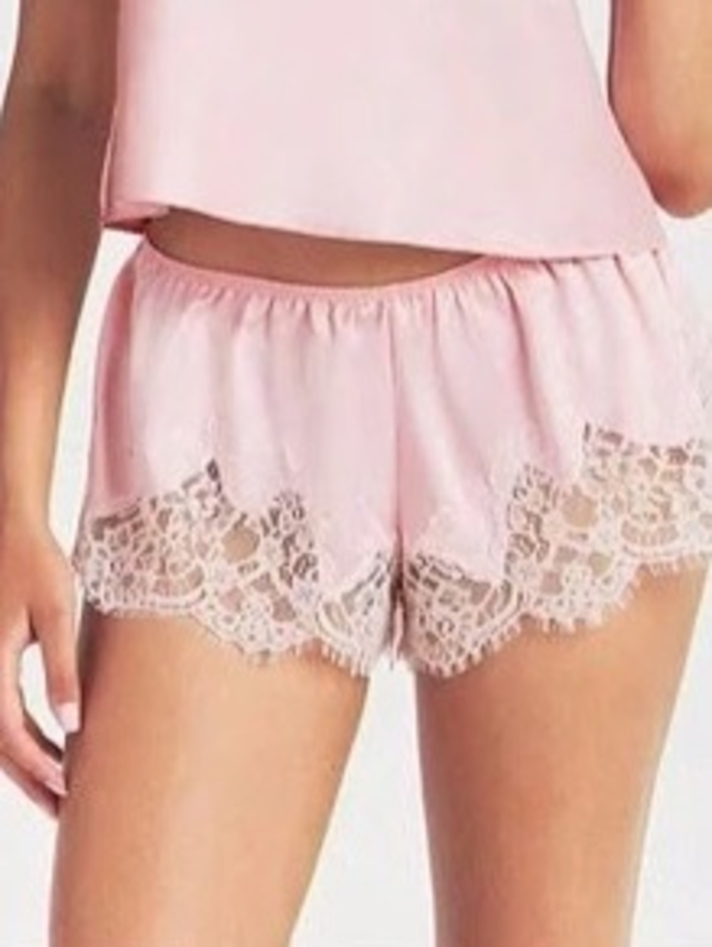 New SKIMS Silk Lace short